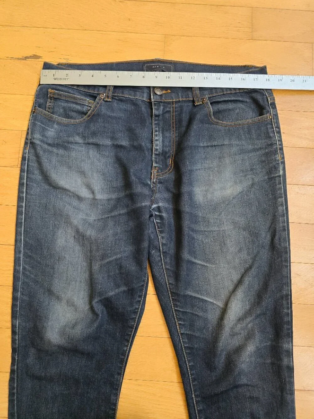21men | medium wash denim straight leg jeans | MENS 34'